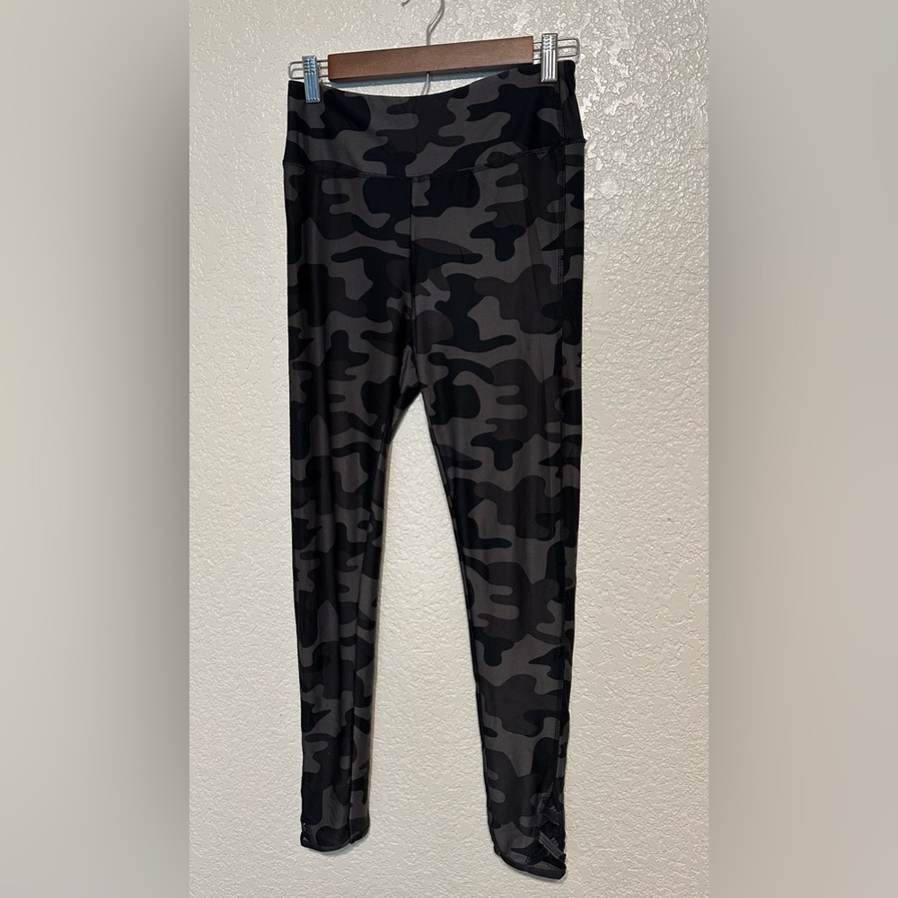Small Black Camo Leggings